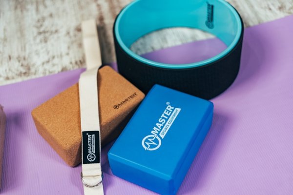 Jóga kostka MASTER Yoga Block 23 x 15 x 7,5 cm - modrá - 2. jakost